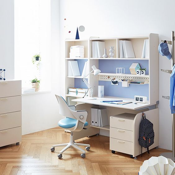 Bàn học trẻ em bằng nhựa - Một sự lựa chọn hoàn hảo cho trẻ em 2 Bàn học nhựa trẻ em